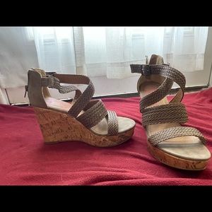 Brown wedges
